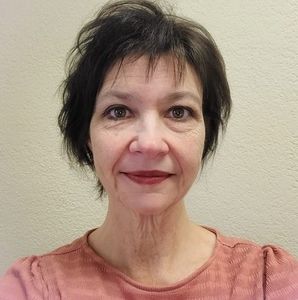 Meet your Posher, Ellen